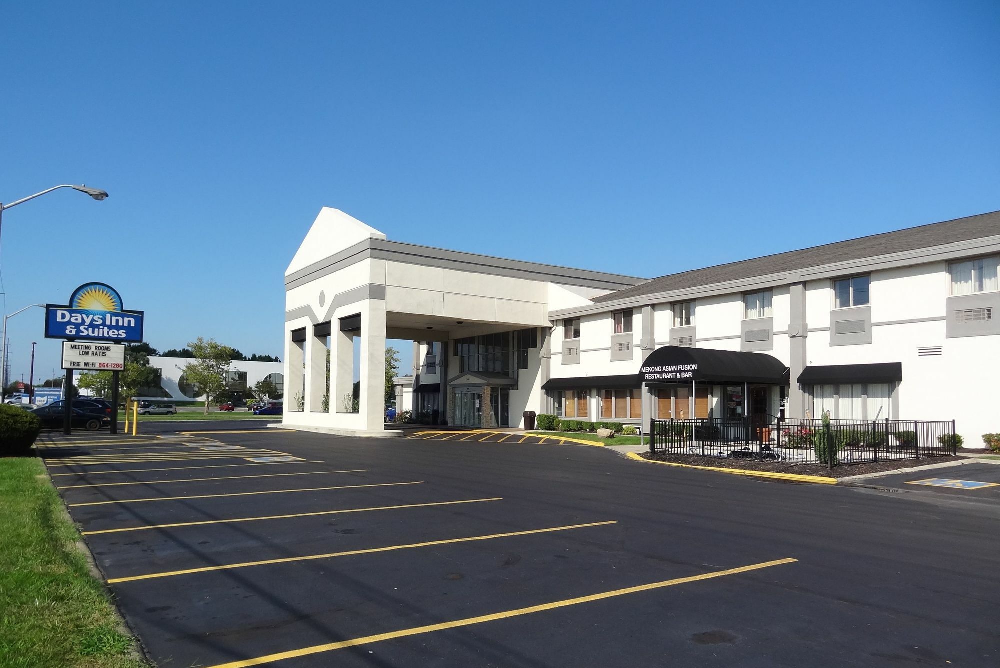 Days Inn By Wyndham Columbus East Airport Екстериор снимка